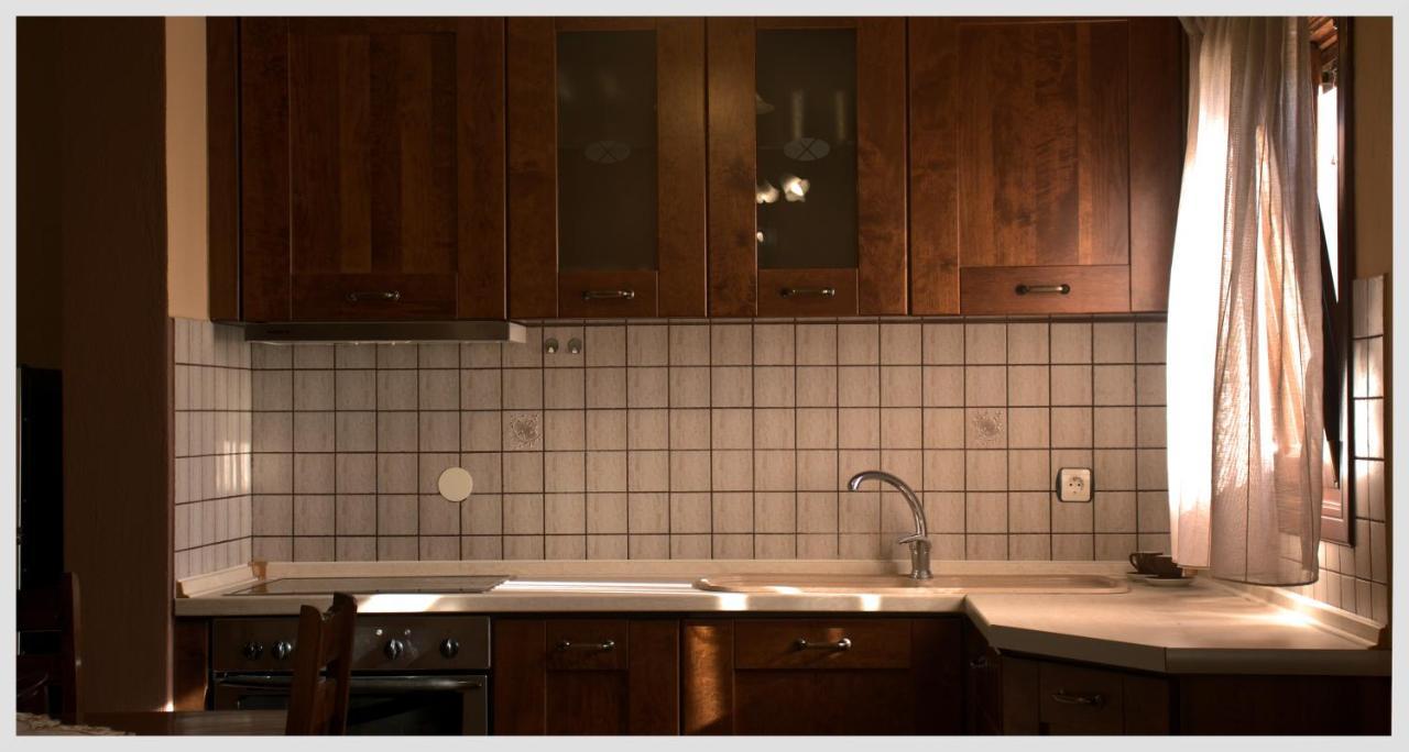 אואוראנואופולי Dione Apartments מראה חיצוני תמונה